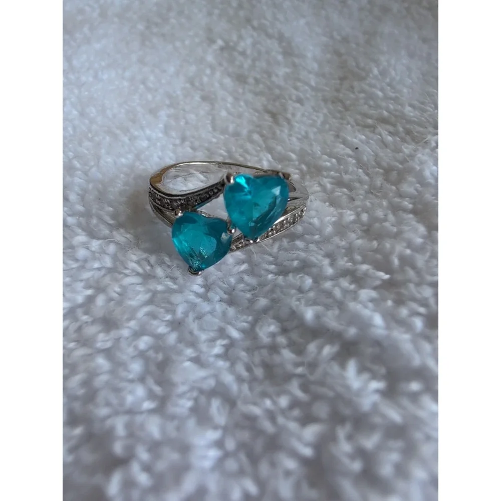 BLUE HEART STONES DIAMOND ACCENT 925 STAMPED PLATED ring size‎ 8
